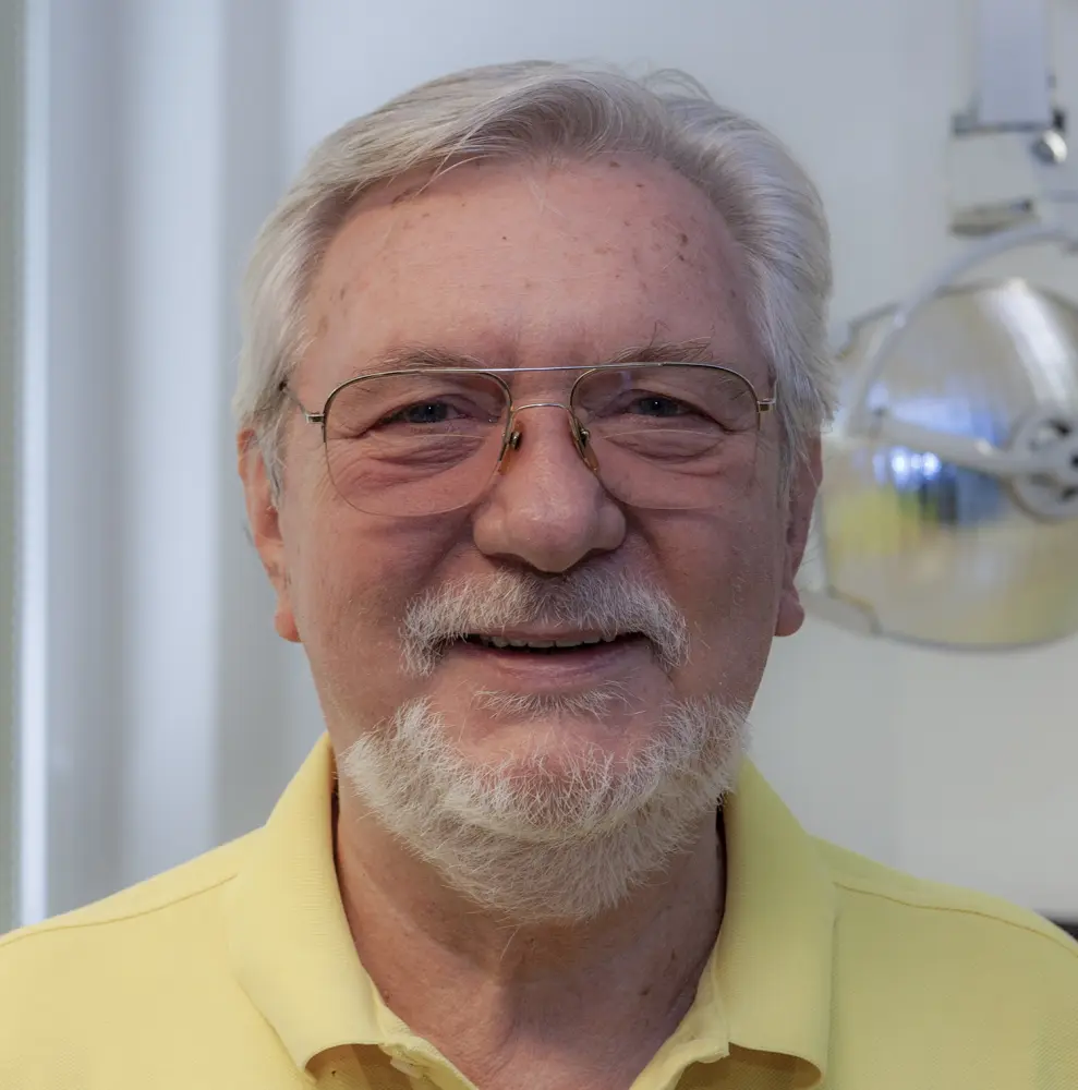 Dr. Alexander Streif